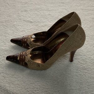 Woman’s J.REENE Elegant Brown and Tan Abbey style high Heels